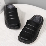 Indoor and outdoor couple's plush anti-slip slippers in winter thick plush wear-resistant warm slippers for men and women