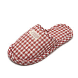 Casual Soft Cloth Indoor Flat Light Slippers For Couples Custom Breathable Closed Toe Hotel Bedroom Slippers